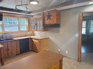 102 Center St FLOOR 1, Buffalo, NY 14218