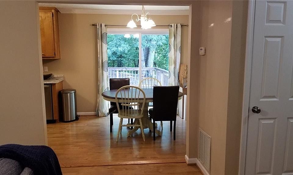 2nd image of 4745 Perry Rd