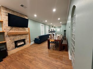(Undisclosed Address), Chicago, IL 60616
