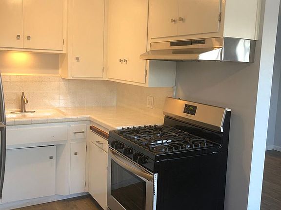 5th image of 4530 30th St APT 8