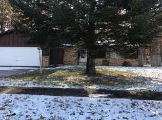 3601 Elizabeth Dr, Vermilion, OH 44089
