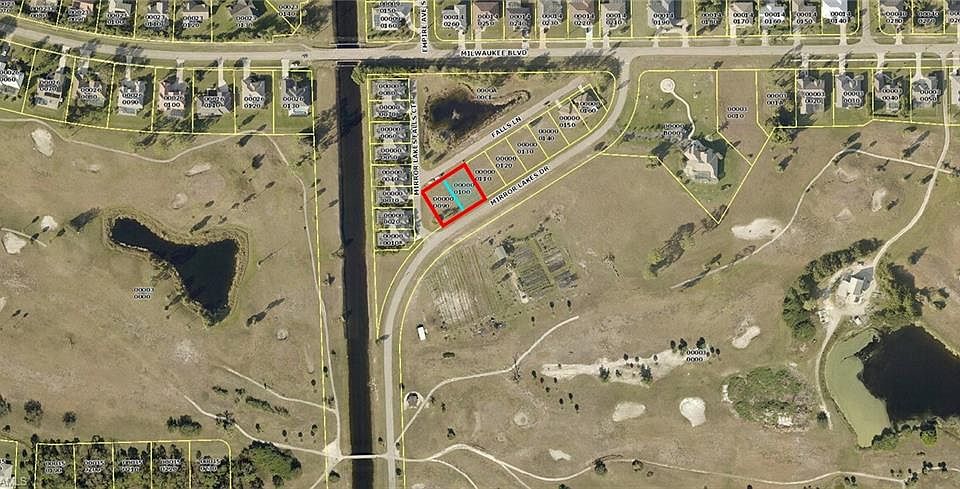 2nd image of 636 Falls Ln