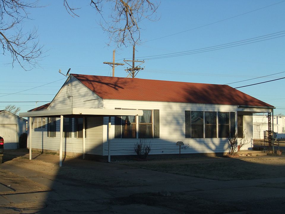 1717 Coffee ST