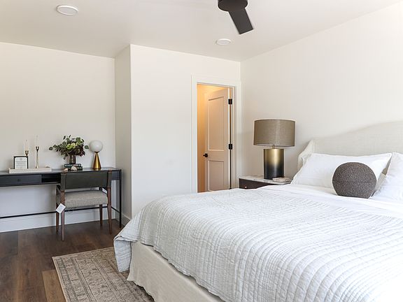 3rd image of 279 N Richards Ave #1