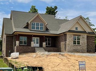 1402 Willow Ct, Louisville, KY 40299
