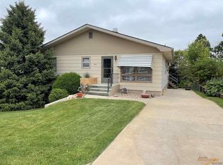 606 Pluma Dr, Rapid City, SD 57702