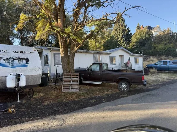 700 Davis St, Wasco, OR 97065