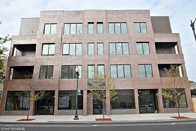 1st image of 3914 N Damen Ave #304