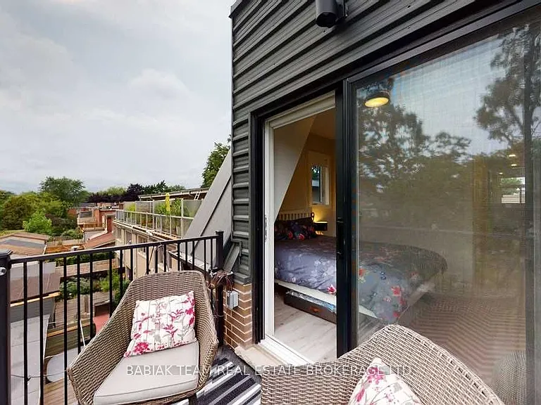57 Vine Ave #301 — Photo 22