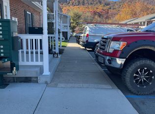 100 Pinewood Ct, Ridgeley, WV 26753