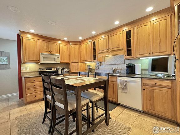 4th image of 1130 Westview Ct