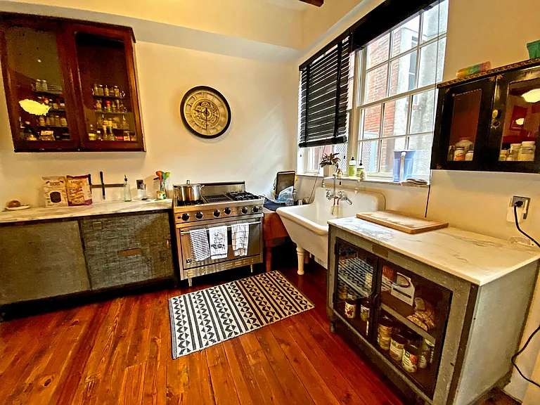 704 Druid Hill Ave — Photo 8