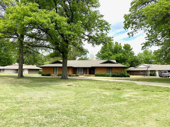 3007 Rockwood Rd, Enid, OK 73703