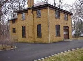 54 Canfield Rd, Morristown, NJ 07960