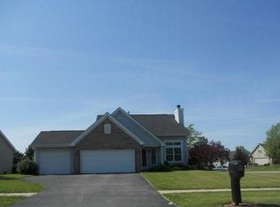 6467 Laurel Cherry Dr, Rockford, IL 61108