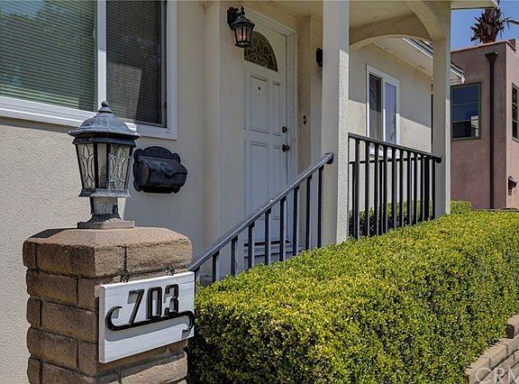 3rd image of 703 Avenue C