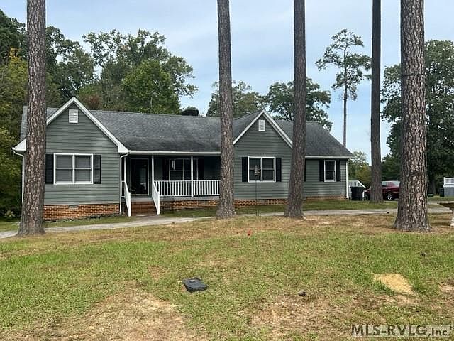 1st image of 203 Tall Oaks Dr