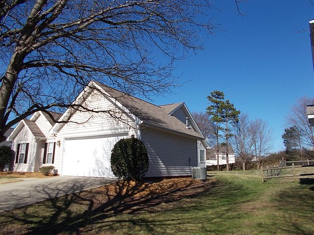 1st image of 3101 Longspur Dr