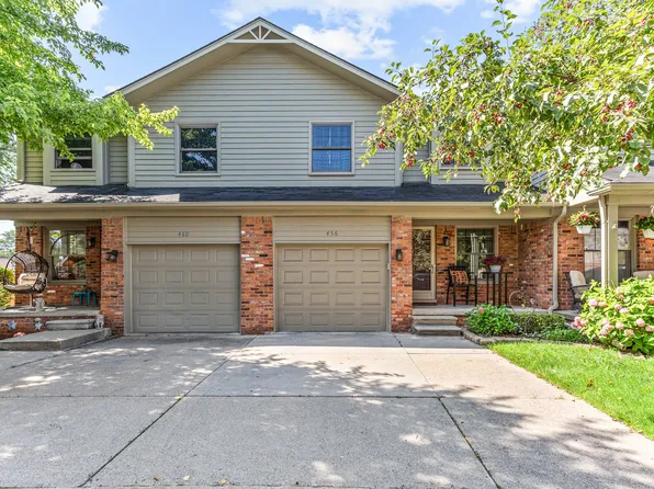 456 Oakgrove Ct, Clawson, MI 48017