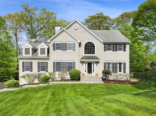 9 Fairview Ct, Cross River, NY 10518