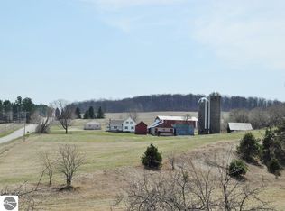 910 S Popp Rd, Lake leelanau, MI 49653