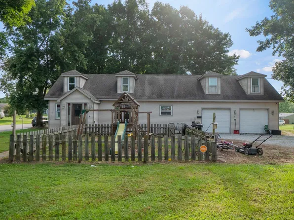 901 S State St, Kendallville, IN 46755