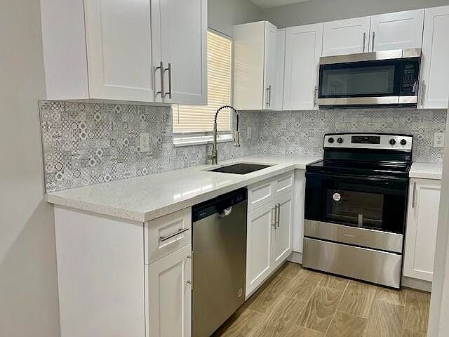 1st image of 430 Coconut Court