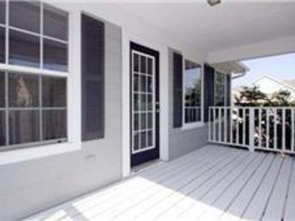 4th image of 1717 Forsythe Dr