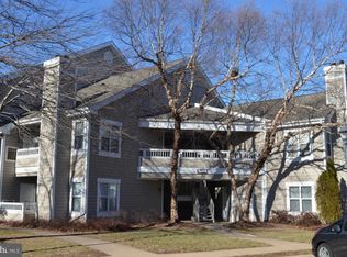 14312 Climbing Rose Way APT 101, Centreville, VA 20121