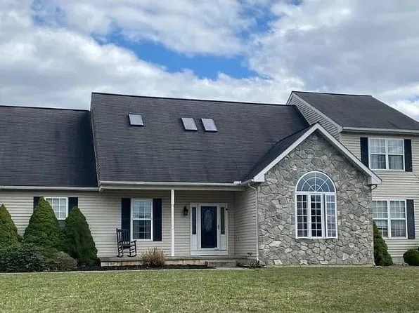 337 Wheatsheaf Dr, New Castle, DE 19720