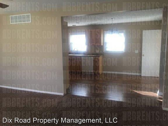 3rd image of 409 Clara Dr