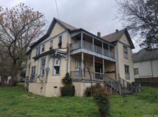 124 Dawer St, Hot Springs National Park, AR 71913