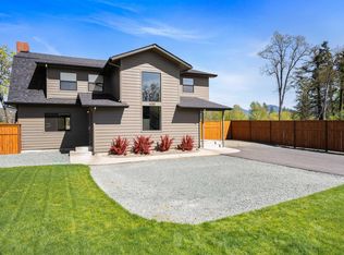 1030 SW River Mist Ln, Grants Pass, OR
