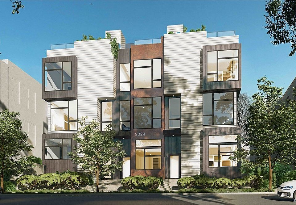 1st image of 2326 Yale Ave E #E