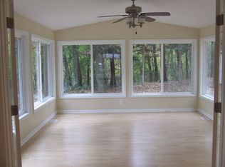 3135 Dorais Dr NE, Grand Rapids, MI 49525