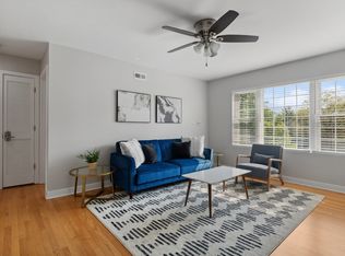 136 Ridge Ave #2, Evanston, IL 60202