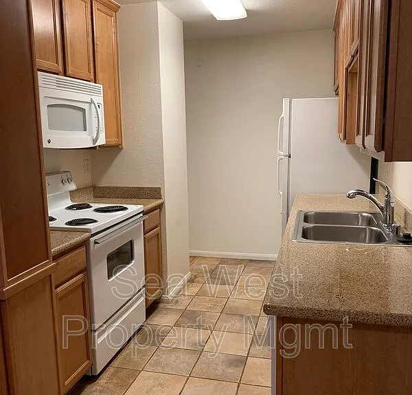 1730 S El Camino Real S #H201 — Photo 12