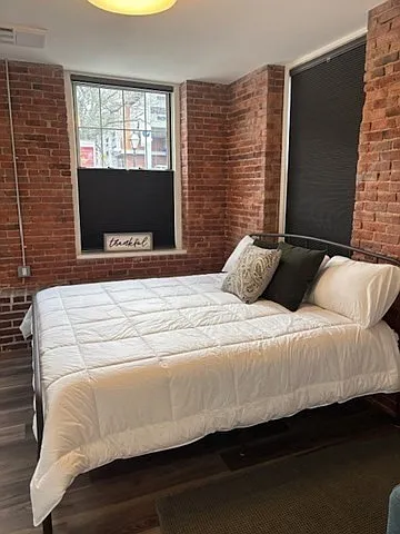 87 N Water St — Photo 4