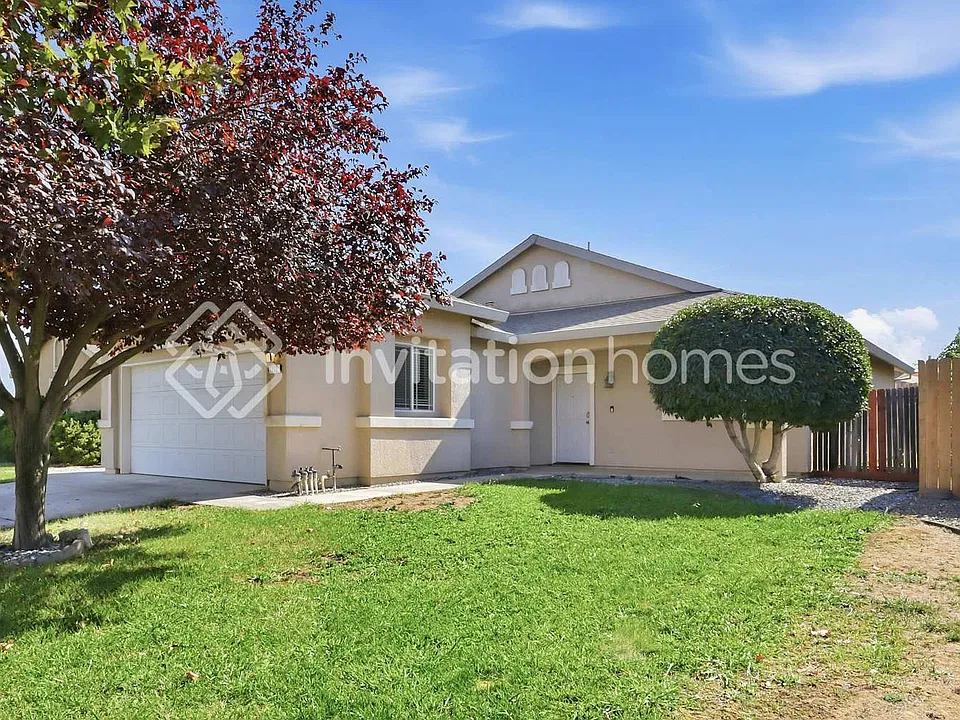 2232 Roberta Ave