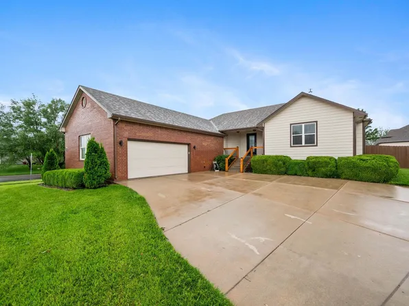 2217 S Tuscany Cir, Andover, KS 67002