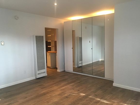 Enter the new modern kitchen