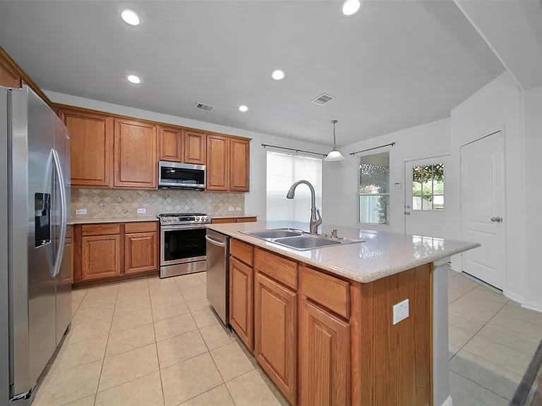 17247 Mitchell Pass Ln — Photo 12