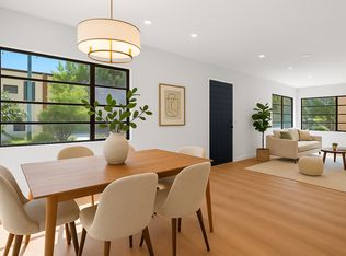 213 S Gale Dr APT A, Beverly Hills, CA 90211