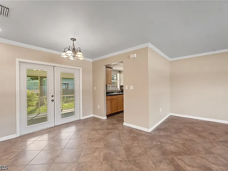 1290 Barrett Rd — Photo 3