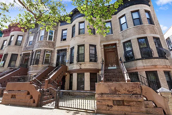 Sold by Corcoran | media 14