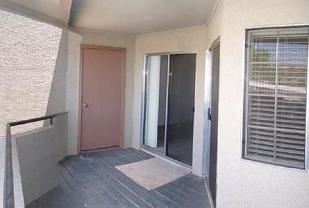 Large Balcony Facing Mountain Preserve
