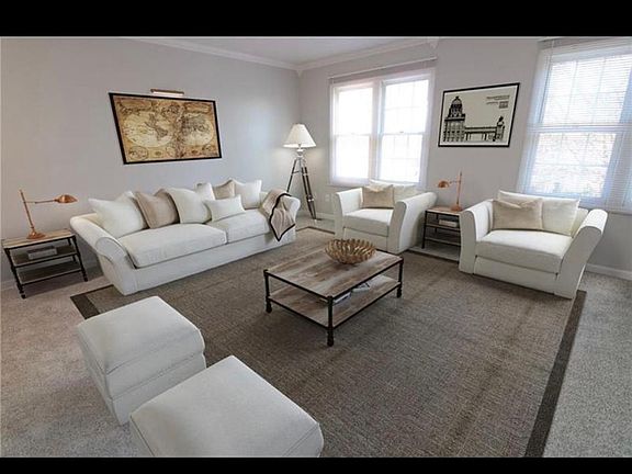 5th image of 165 Meadowview Dr