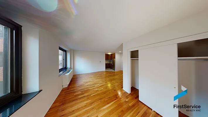 Rented by AZ REALTY NYC LLC | media 13