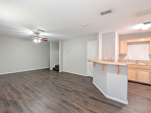 3rd image of 721 Sonesta Ct #3