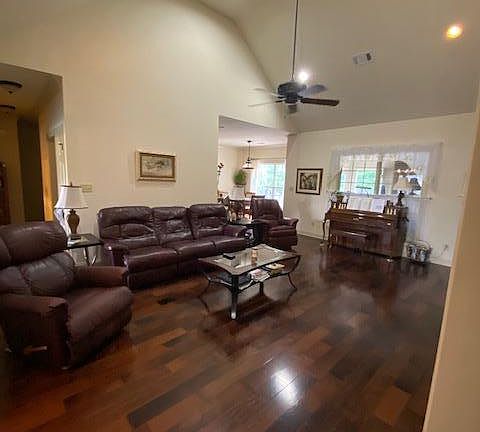 4th image of 251 Crossridge Cir